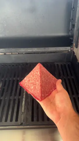 Living the dream! #bbq #cheeseburger #weber #beef #pyramid @Weber Grills @Gordon Ramsay 