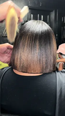 Replying to @Sadè It’s hella weird how yall stay in the internet complaining about hairstylist and not being able to find someone who actually cares for hair and then when you come across their profile you find everything to call them EXCEPT professional. Yall don’t read 💩 & you don’t research 💩 which is why yall find yourselves with hair horror stories For the LAST TIME! 🗣️I DO NOT FORCE OR BULKY MY CLIENTS INTO ANYTHING. THESE PEOPLE COME HERE REACH FOR MY PROFESSIONAL OPINION AND THEYRE TEADY TO RELINQUISH CONTROL TO SOMEONE WHO KNOWS WHATS BEST FOR THE OVERALL HEALTH OF THEIR HAIR!!!!!! the fact that yall can’t find a body to trust with your hair is YOUR PROBLEM STOP ATTACKING PROFESSIONALS ON THE INTERNET FOR ACTUALLY BEING PROFESSIONAL.  #houston #houstonhairstylist #dallas #dallashairstylist #fyp #explorer #explorepage✨ #haircut #consultation #transformation #makeover #themykelroseexperience 