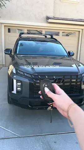 Comment CAR for a link to all of the gadgets that make my life easier as a mama in my car! 🚙 https://liketk.it/5mGLH #stockmycar #newcar #newmomcar #motherhood #newcar 