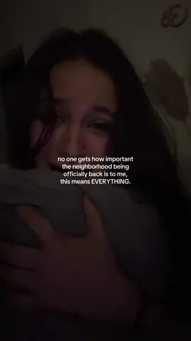 life is okay again oh my god i’m literally crying #thenbhd #theneighbourhood #thenbhdcomingback #theneighborhoodcomeback #thenbhdcomeback 
