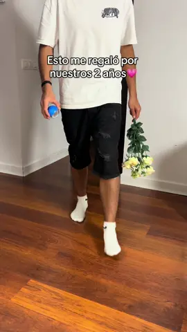 El mejor regalo que me ha hecho🥹#esfera #regalo #novios #personalizada #serquerido mi esfera de vídeo personalizado es el regalo perfecto para hacer a tu pareja, novio o novia, un regalo unico y eterno para celebrar tu aniversario de 12 meses juntos