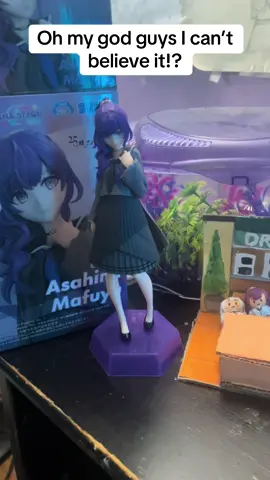 insane cop or what?! The real Jack Pot Sad Girl 😱 And she sings 😨😨😨😨😨 Heh… you know I had to buy her #mafuyuasahina #projectsekai #vocaloid #voiceimpression #nightcordat25 