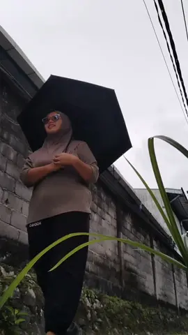 Membalas @warnisawuluh lebih tepatnya ini AI yaaa kaaa🤭❗❗ doa yg baik2 yaaa🫶💃💃 #dailyvlog #rumahatasair #4upage #fyp #4u 