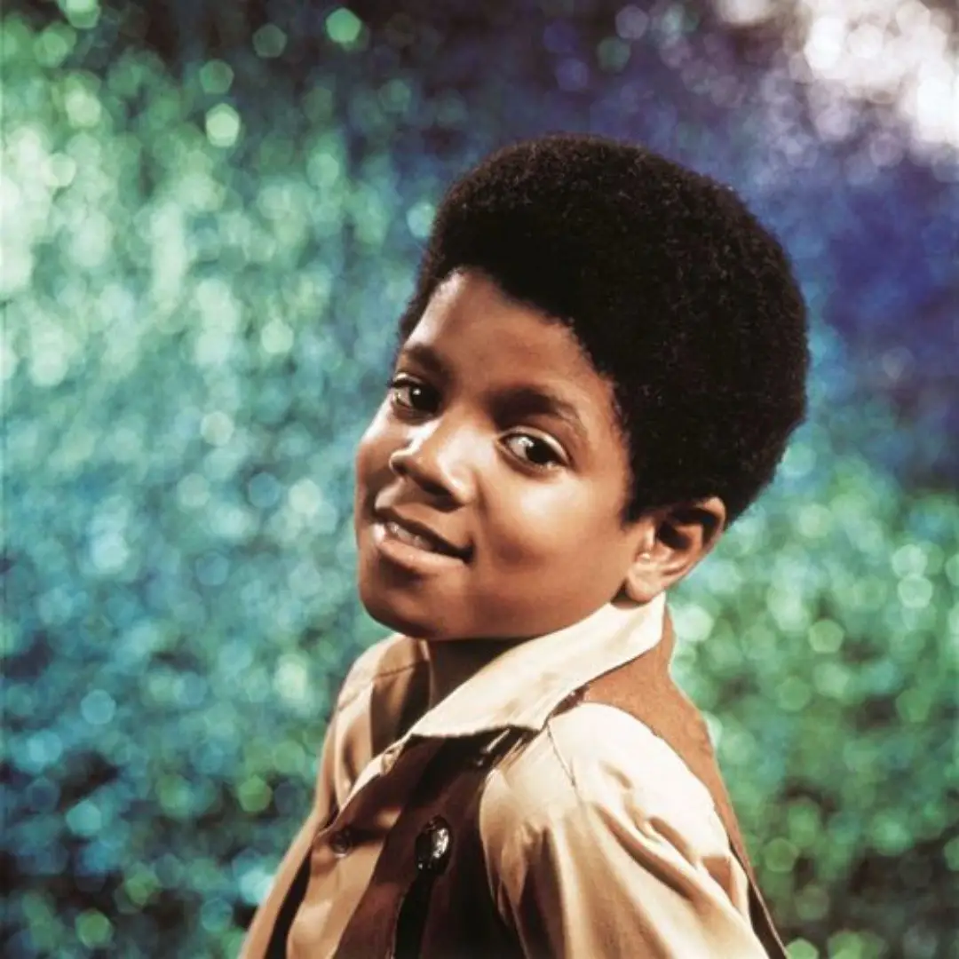 HAPPY HEAVENLY BIRTHDAY TO THE KING OF POP YOU WILL FOREVER BE MISSED 