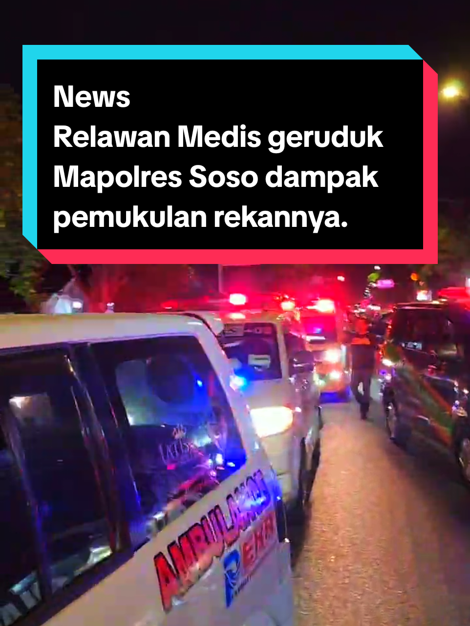 Imbas dari oknum polisi yang melakukan pemukulan terhadap rekan nya,  ratusan relawan medis langsung geruduk mapolres solo.. #demosolo #pemukulanmedissolo #indonesia 
