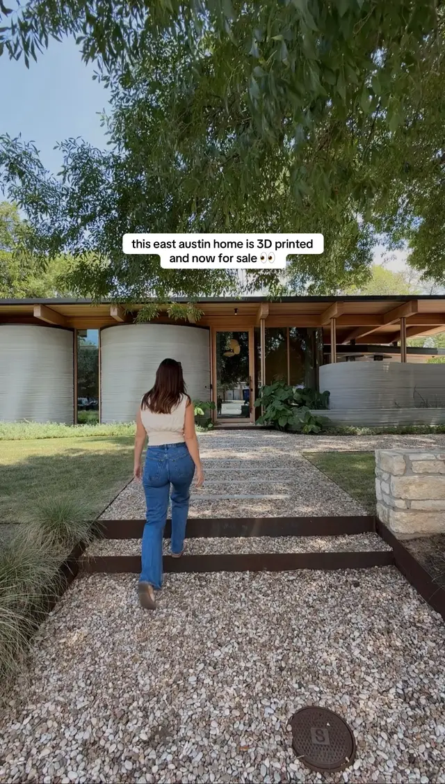 Comment “HOUSE ZERO” for listing link!  Designed by Lake Flato Architects + built with ICON’s cutting-edge 3D-printing tech, this 3 bed / 2.5 bath home + ADU is rewriting the rules of modern, sustainable living.   Listed by Amanda Trevino #eastaustin #atxhomes #austinrealestate #architecture #maincharacterhome #newlisting #austintexas #icon #3dprint #3dhome #housezero #austinhomes 
