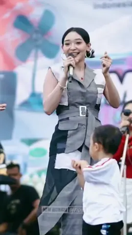 entah apa judul lagunya #koplernewmonata #divarinaindra #newmonata 