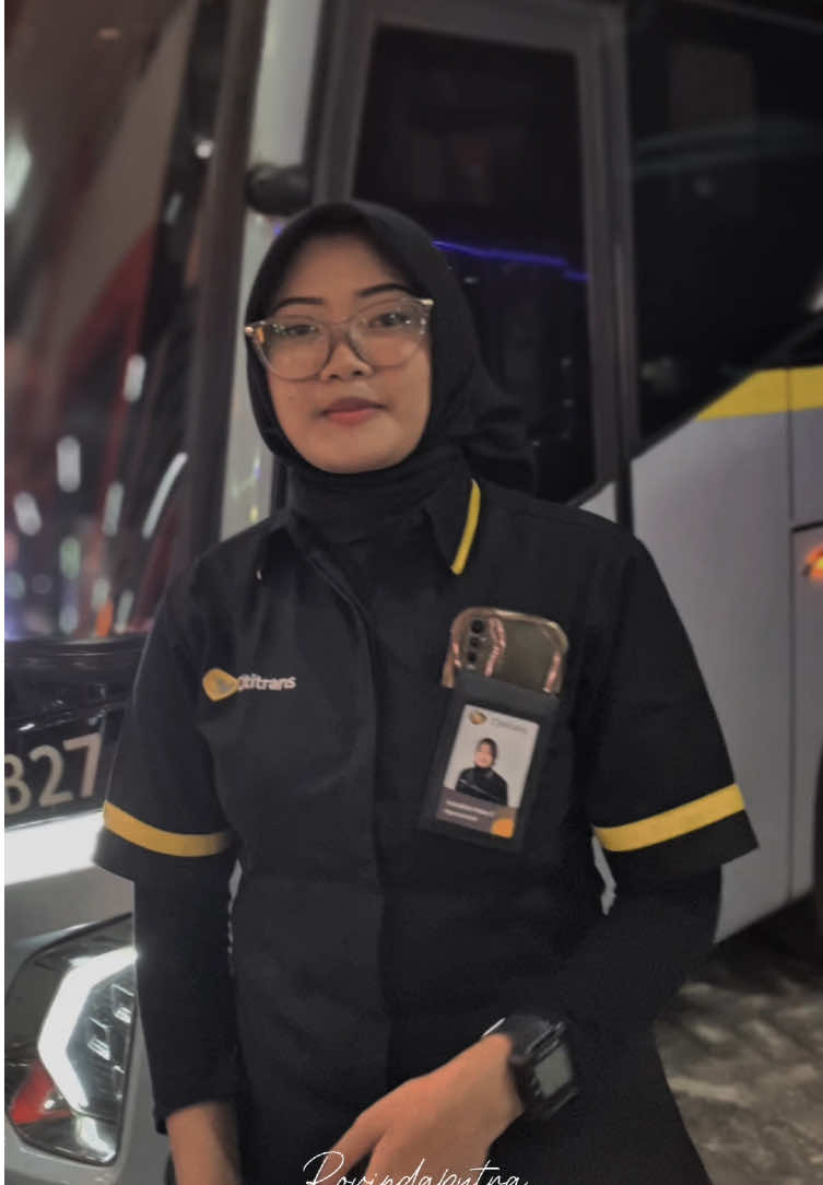 Salsabila intan sedang bertugas ✨ #fyp #viral #pramugaricantik #cititrans #cititransbusline @salsaaa ♡ @Mas Raf @Citcittra @𝗛 𝗔 𝗟 𝗟 𝗢 𝗗 𝗘 𝗘 @taufik @Massandhi @yogaprstya__ 