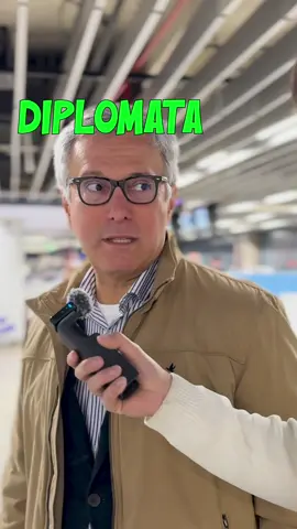 Entrevistei um diplomata #dinheiro #salario #internacional #brasil #profissao 