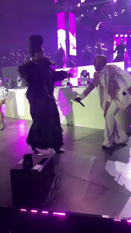 No words 😫 what a beautiful performance from @Nkosazana_Daughter and @Young Stunna 🫶🏿 At Scorpion kings Live 