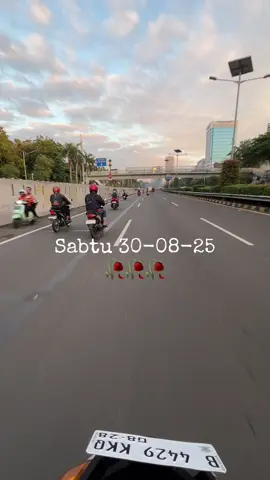 Motol masuk Tol  #saturday #indonesia🇮🇩 #jakarta #demokrasi #fyppppppppppppppppppppppp 