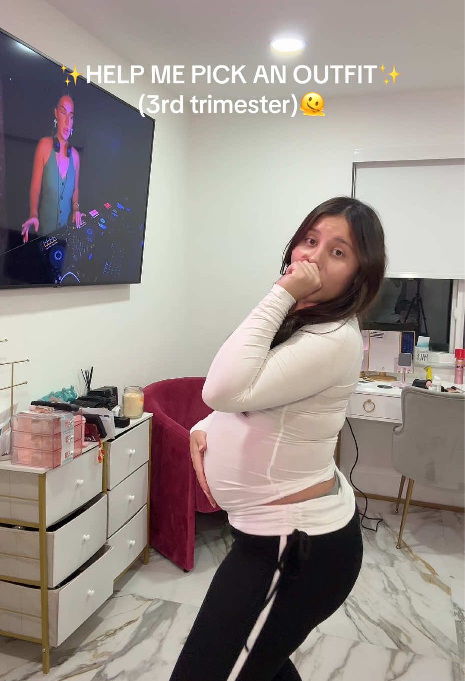 Tried to look cute… failed 😂 the bump won today #grwm #thridtrimester #maternity #maternityfashion #fyp 