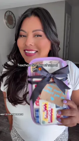 Every teacher deserves a little gift 🥰 #fyp#firstdayofschool#school#toddler#mom 