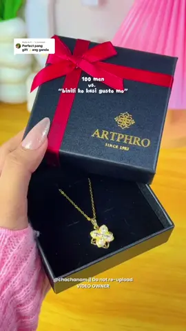 Replying to @Ƙ✨️ Some girls get flowers, but I got a four-leaf clover 🍀 necklace from the one I love 🥹 #fourleafcloverneckalce #fourleafnecklace #giftdeas #rotatablenecklace  #bestgiftforher 