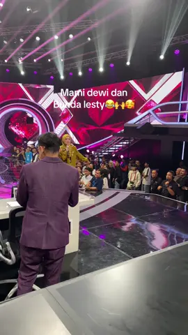 Mami dewi persik & bunda lesti #dangdutacademy7 #da7 #indosiar #leslarlovers #dewipersik 