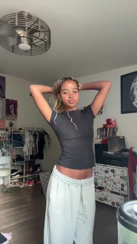 Just came back from a trip so pls excuse the hair || #twice #2hollis #dance #fyp #viral 
