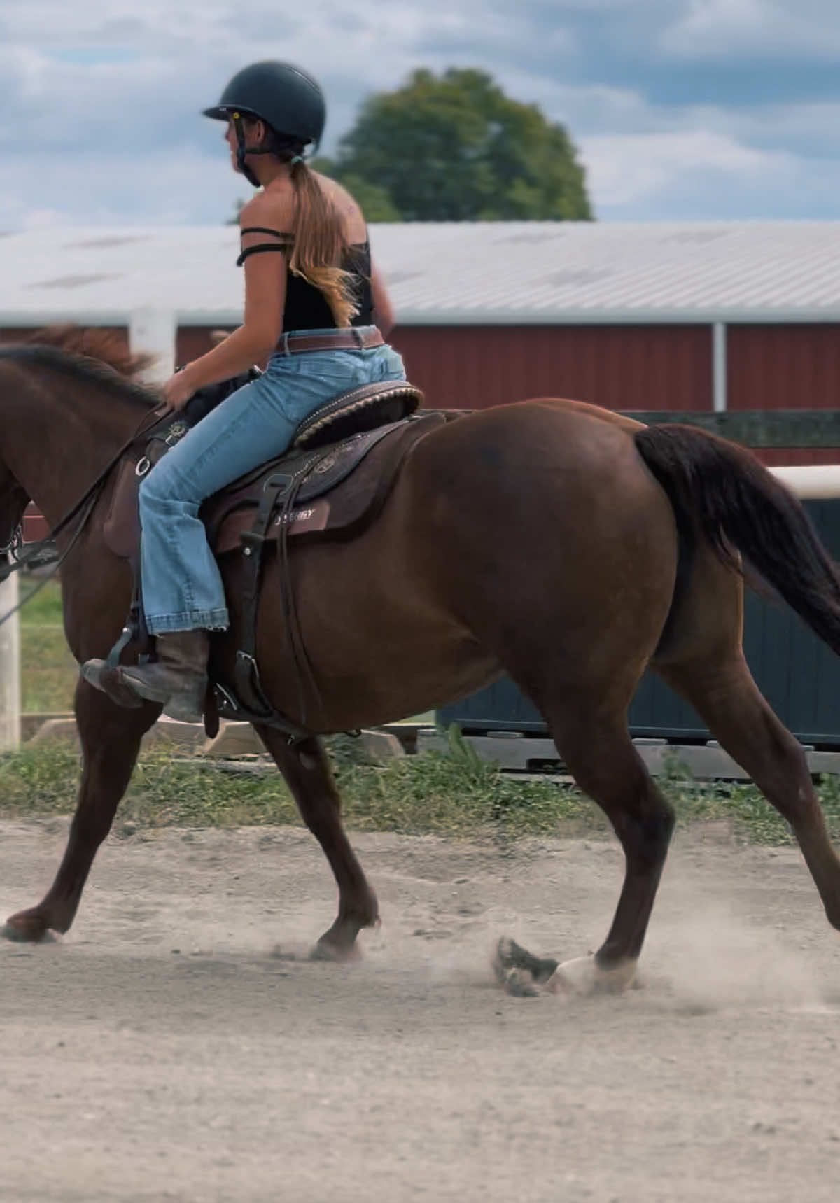 Posting@♦️Madison♦️ because I can’t ride😟😣😭#fyp#fyp#fyp#.    #fypシ゚viral🖤tiktok#fypシ゚viral🖤 #horses#fypシ゚viral🖤tiktok 