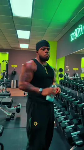 Starting to realize I’m that 🥷🏾 #fypシ #foryoupage #fyp #fypage #fitnessmotivation @Gatorade 
