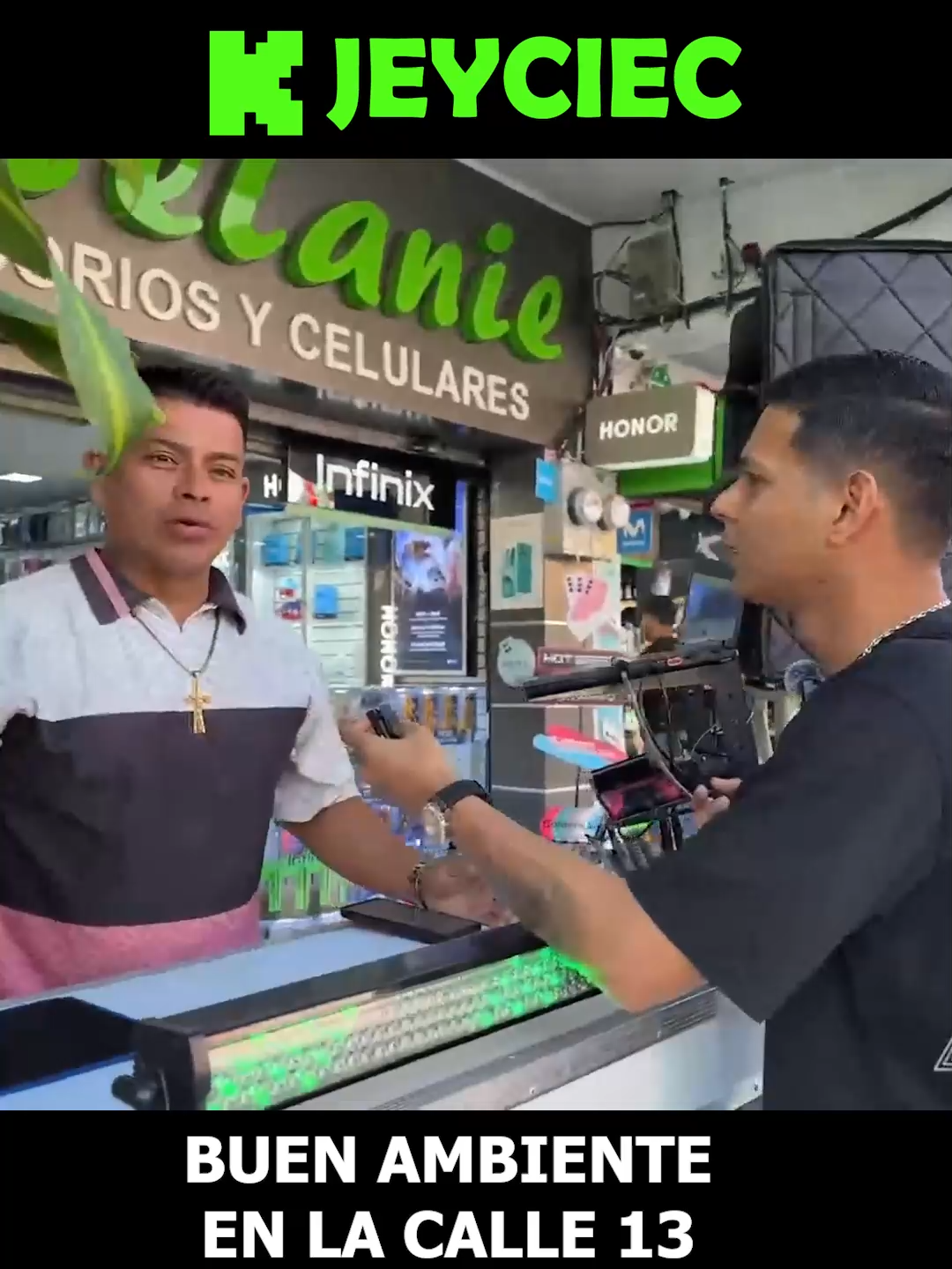 El flow de la calle 13 🔥 #ecuador #manta
