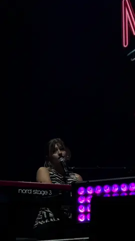 ~ @marinedmusique qui chante Fille ordinaire à @ChalonsenChampagne ~ #fyp #pourtoii #show #concerts #marine 🥹
