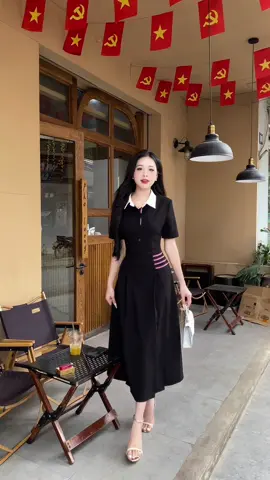 Váy thiết kế cổ đức phối viền tạo điểm nhấn, dáng A xoè dài #vayxinh #vaythietke #vaythietkecaocap #OOTD 