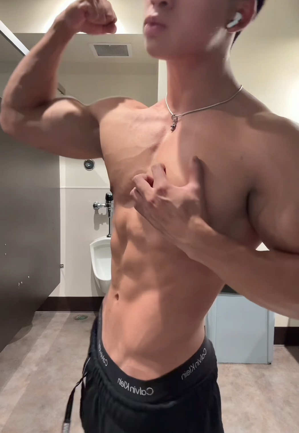 Here u go #fyp #biceps #muscles