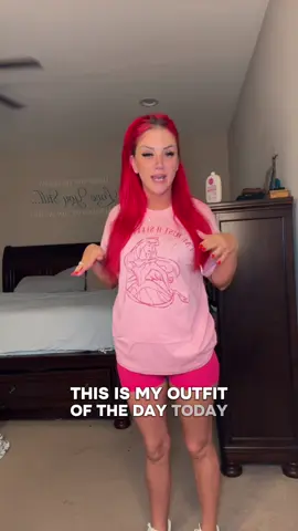 This is my go to mom outfit! #OOTD #momoutfit 