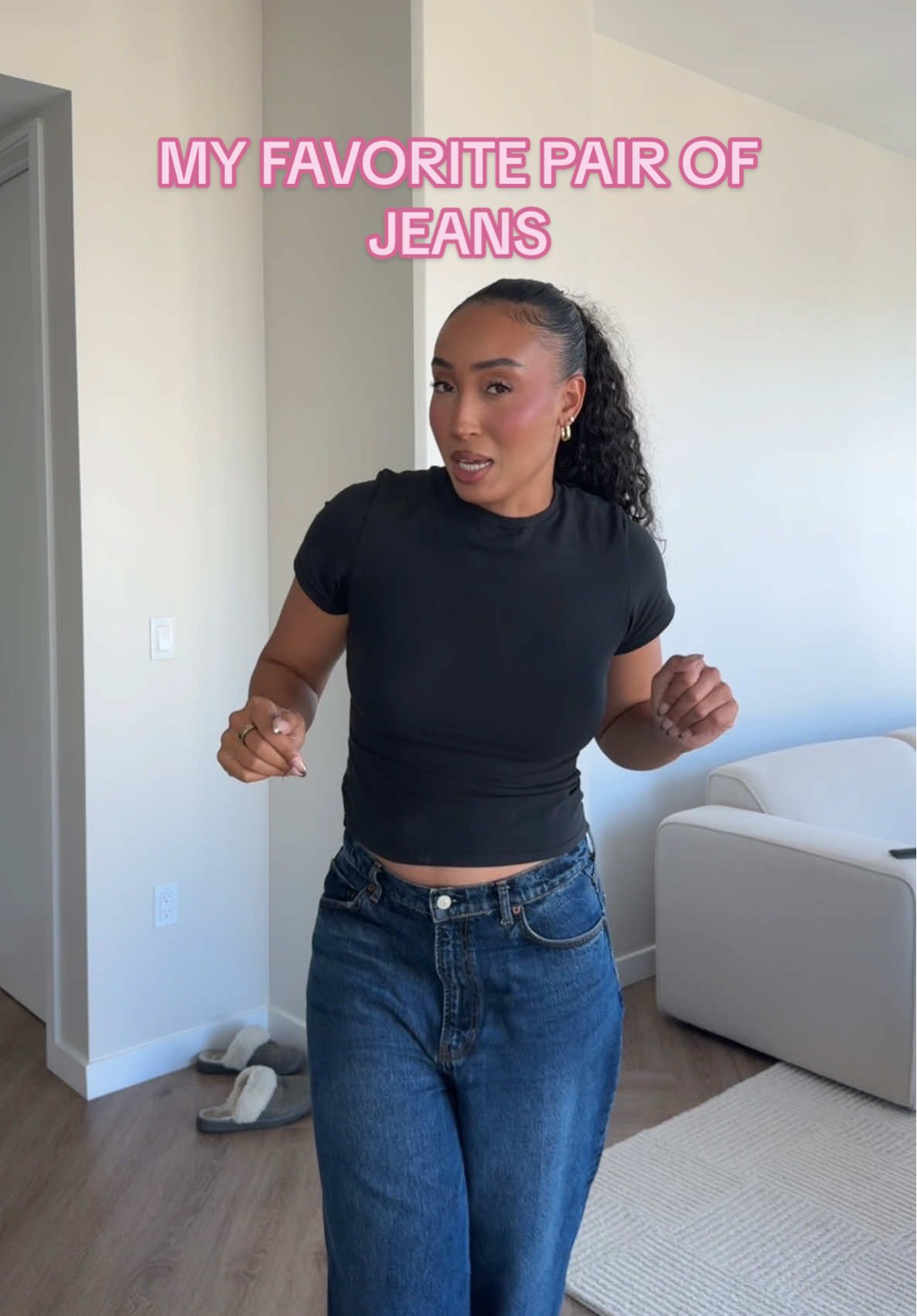 I tried to find these online but it looks like they sold out!! @reformation we need the Wes Jean back #tallgirlfashion #jeansforwomen #womensjeans #reformation #midsizefashion 