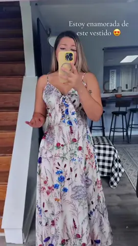 🌸 Este maxidress es la definición de elegancia y comodidad en un solo look ✨ Ideal para esos días donde quieres verte arreglada sin esfuerzo. Perfecto para brunch, una salida casual o incluso una cena especial 💕 ¿Team vestidos largos o cortos? 👗 #MaxiDress #ModaMujer #OOTD #EstiloFemenino #Tendencias2025  