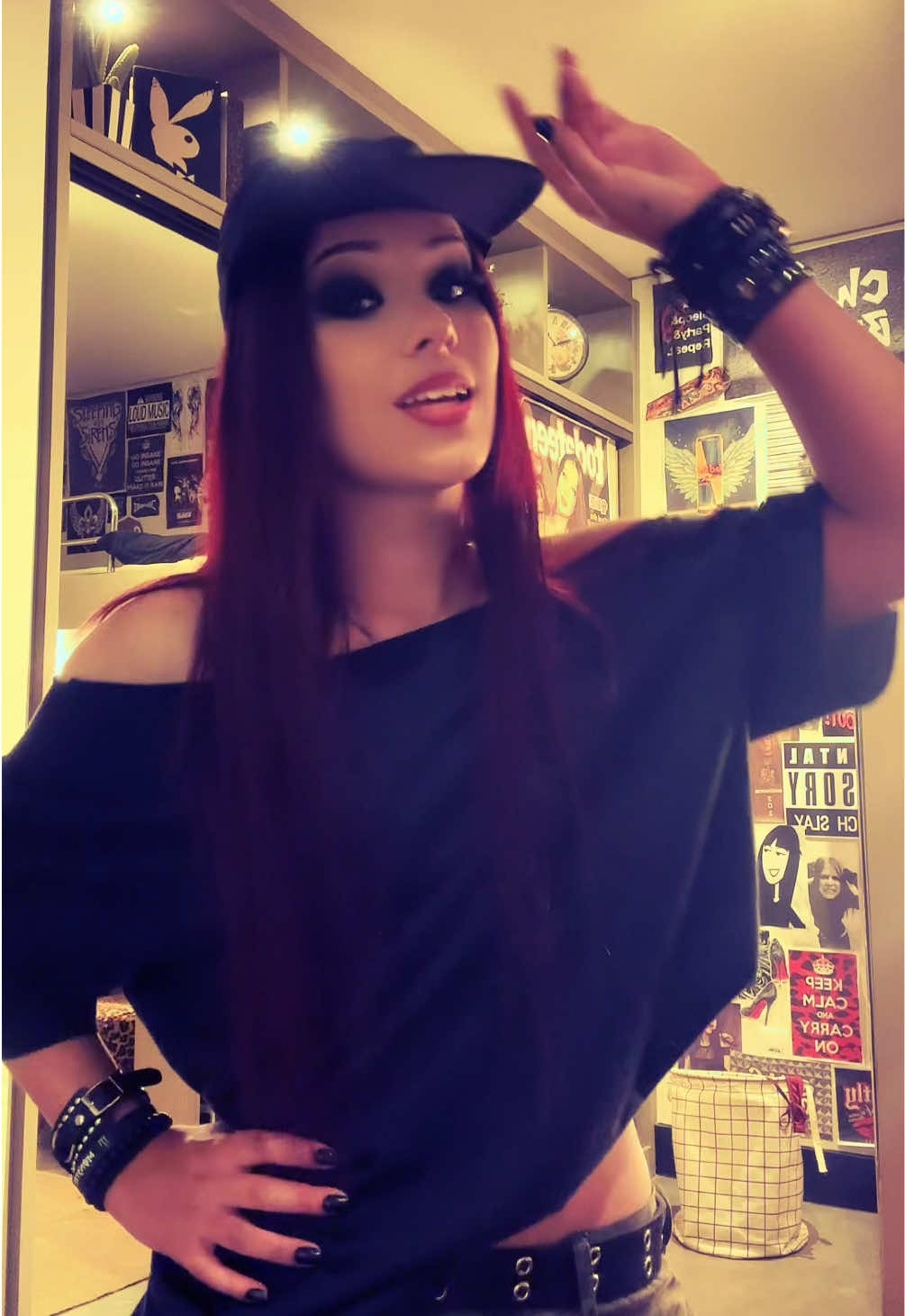 é pior do que cobra cascavel 😦 #ritalee #rocknacional #2000s #2010s #swag 