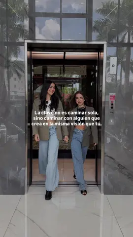 Si buscas esta energía, crecer en redes y monetizar,  comenta “YO QUIERO” para contarte como lo hacemos💖🤝🏼