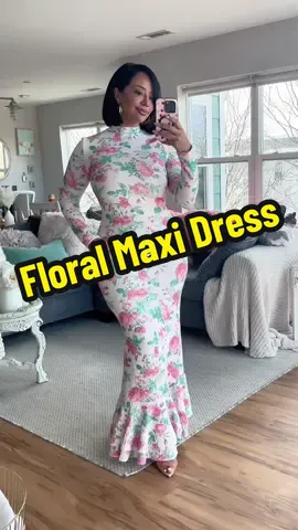 Replying to @Lisa 💎GEM💎 77 ❣️ 💋😇 SALE ALERT 🔔 I absolutely love this floral maxi dress 💐  #floraldress  #maxidress  #dressinspo  #affordablefashion  #outfitideas 