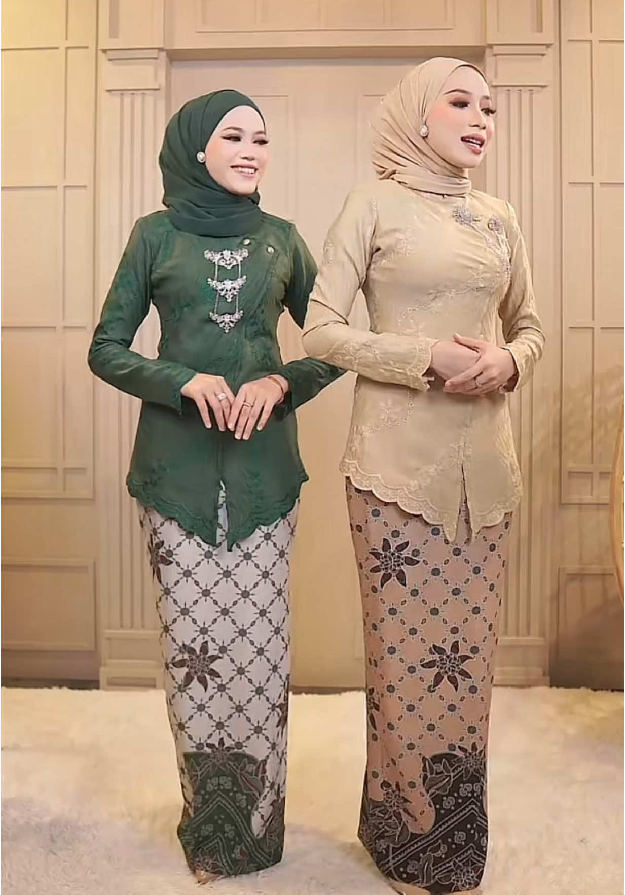 Mini kebaya by sunsets clozette.  #minikebaya #kebayamodern #sunsetsclozettehq #bismillahfyp #fyp 