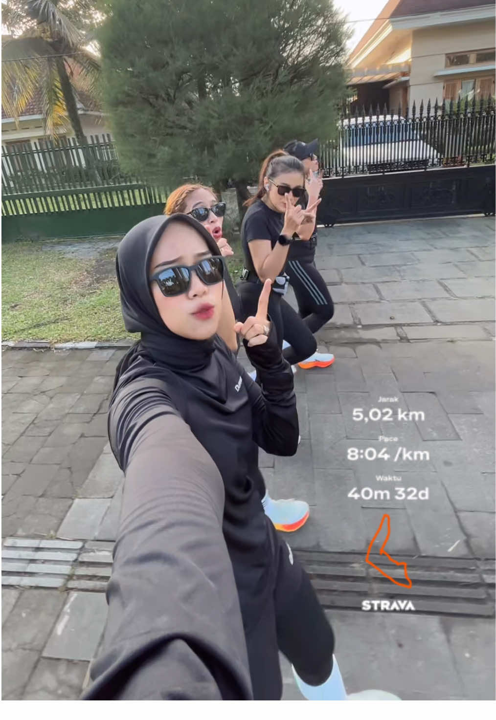 Posting aja brp pun pace nya 😎 #run #Running #runforfun #runforlife #pelarikonten #pelarihore #rungirl  @Hanna_hanna_hanna @Vanillalate @sophee dp 