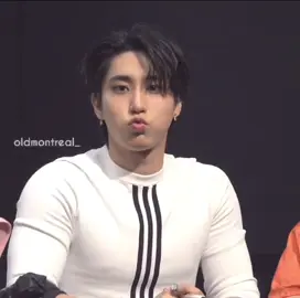 He’s soooooooooo cute 😭 I can’t.  Original credit: on clip 🙇‍♀️ #StrayKids #HAN #한 