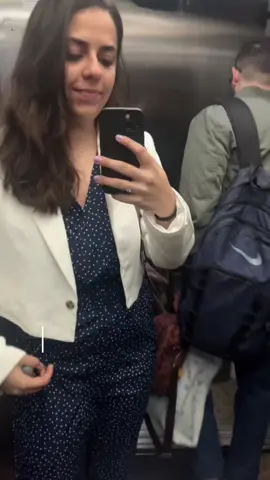 Another day another Daily vlog trabalhando na @Nestlé Brasil #orgulhodesernestlé #daily #dailyvlog #clt #nestle 