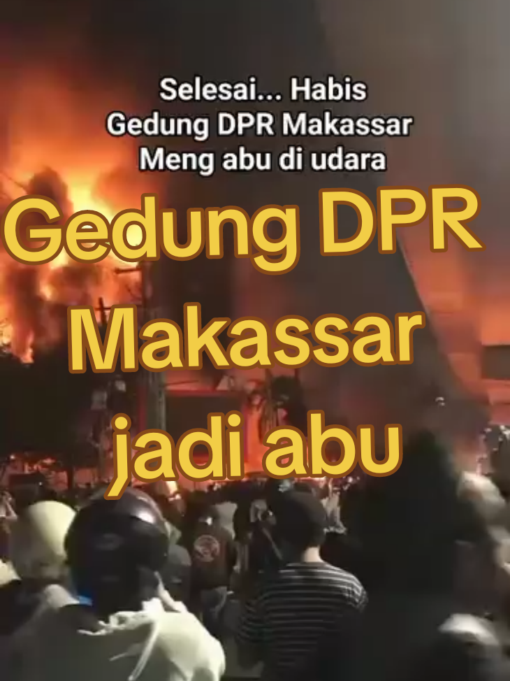 Gedung DPR Makassar jadi abu