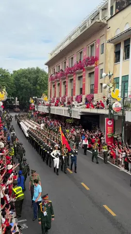 Đoàn quân nhân Quân Giải phóng Nhân dân Trung Quốc hát “Như có Bác Hồ trong ngày vui đại thắng” 🇻🇳🇻🇳🇻🇳 #a80 #vietnam #trungquoc #dieubinh 
