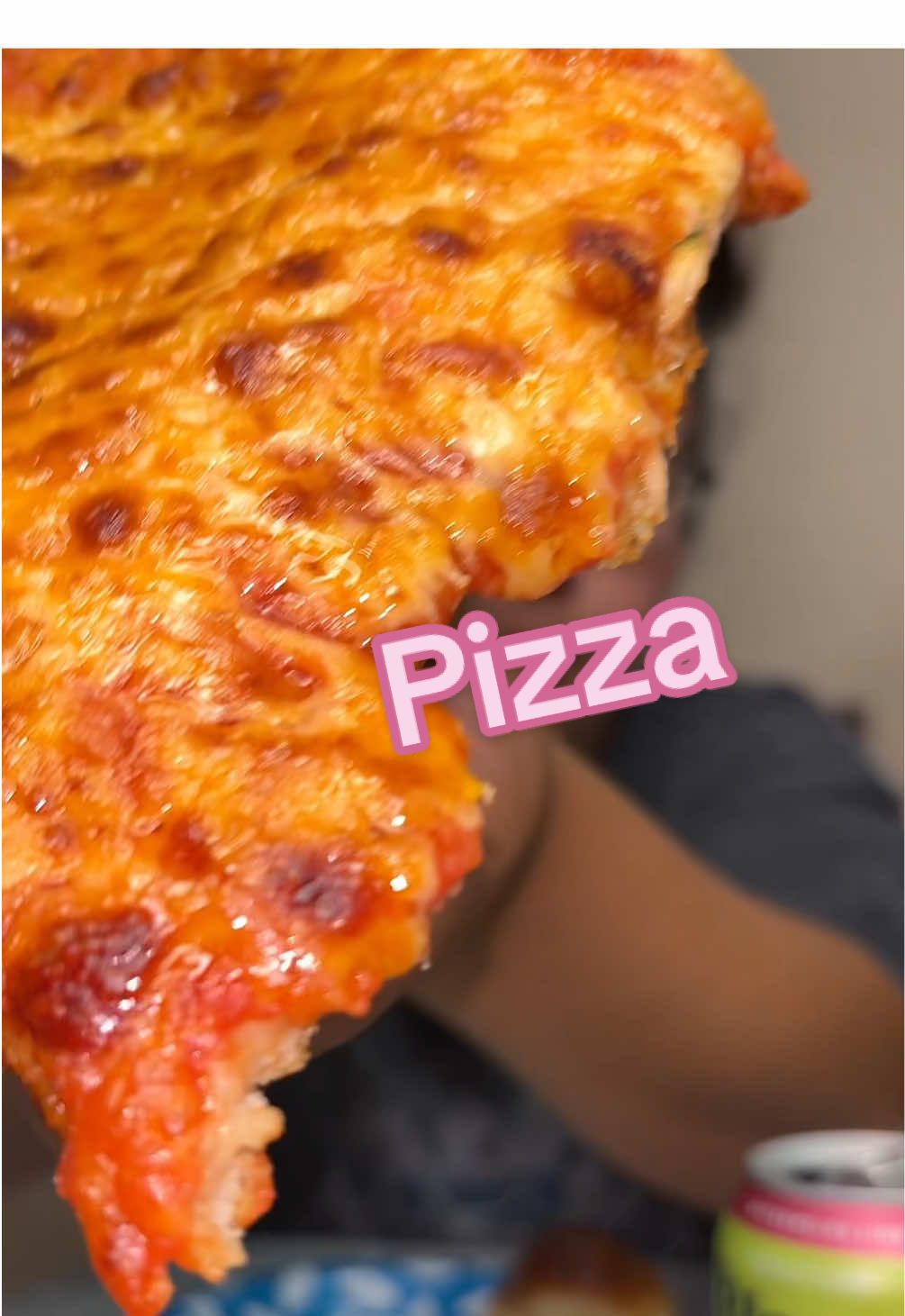Replying to @Nella Bella141 Coming right up😋🍕🗽 #pizza #nypizza #bloom #longisland 