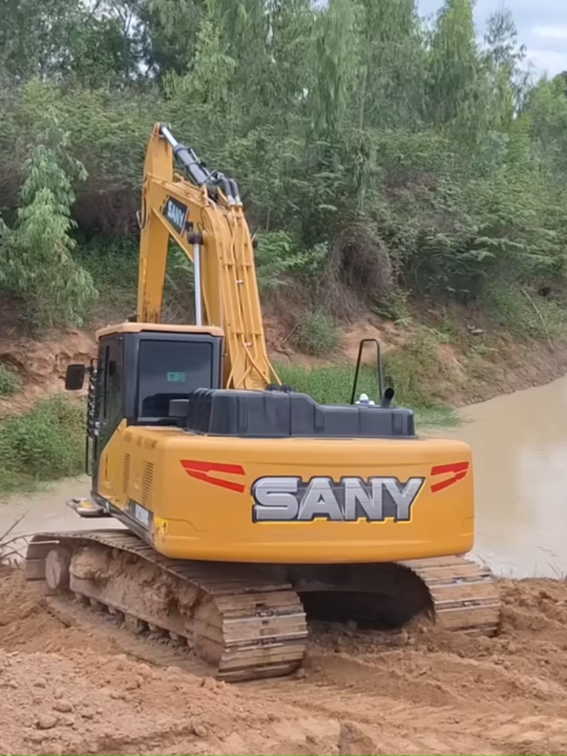 #JCB #tractor #Estrada #maquinas #trator
