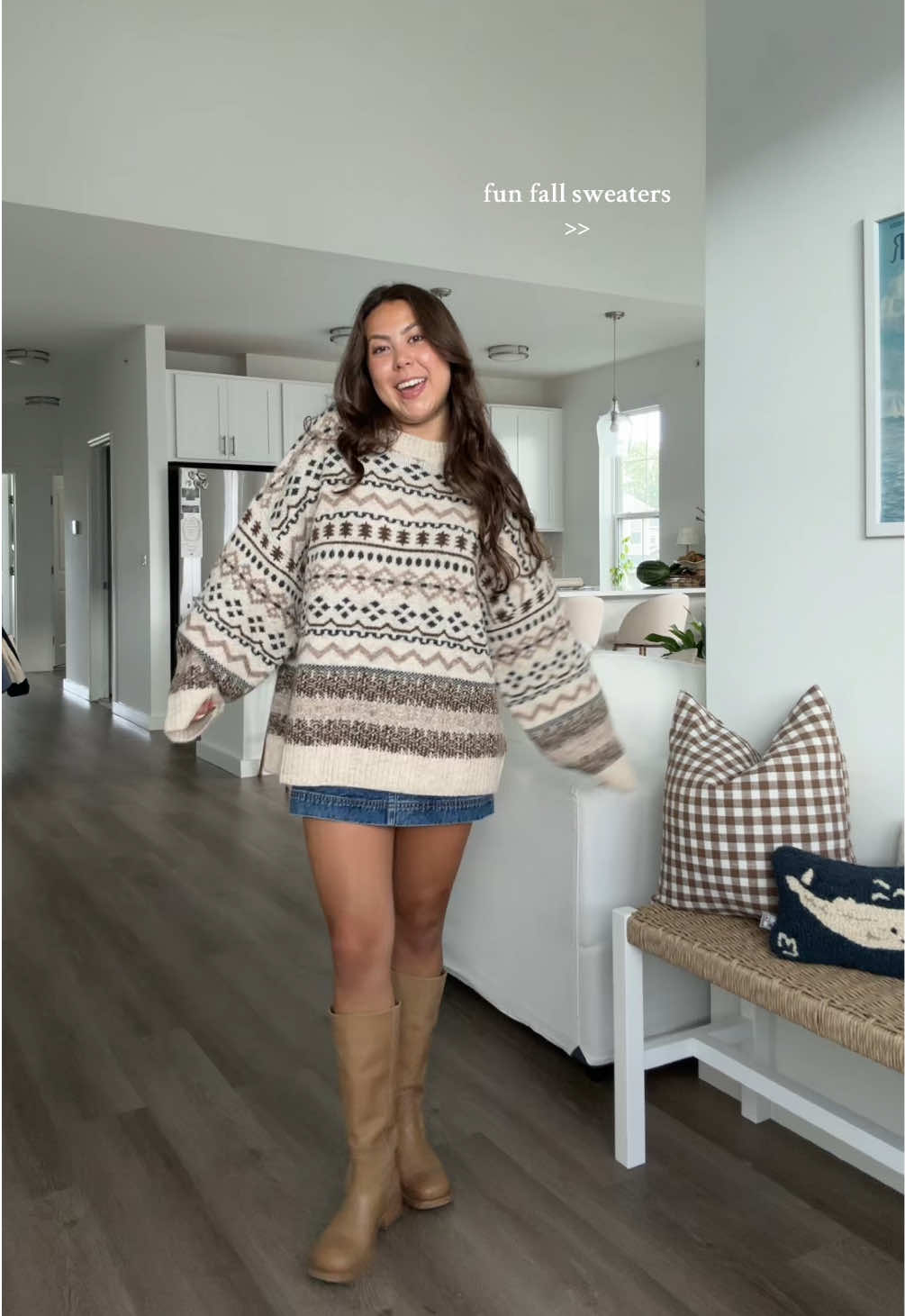 fall in a sweater 🙂‍↔️🤎🍂 #fallsweaters #fallfashion #oversizedsweater #cozysweater 