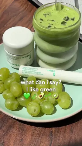 We might’ve gone a little overboard with the green… but can you blame us? Green Tea Cream, Green Tea Eye Serum, we’re obsessed with it all 💚✨