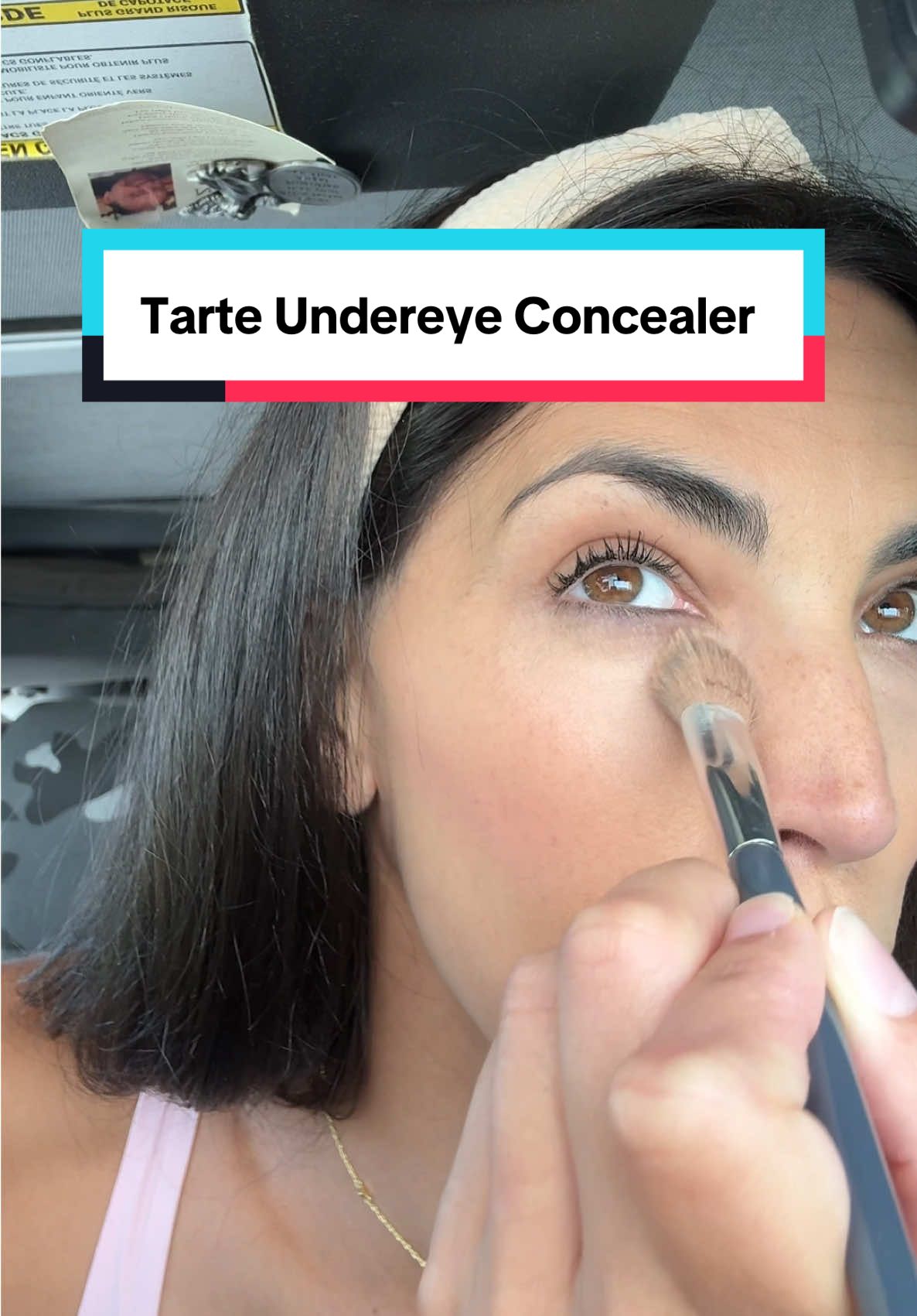This Tarte under eye corrector is my magic eraser!!!! I love it so much 😭 #undereyeconcealer #undereyebags #undereyecircles #tartecosmetics #tarte 