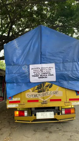 😕😕#fypシ゚ #pejuangkilometer #komunitastrukindonesia #viraltiktok #truklovers 