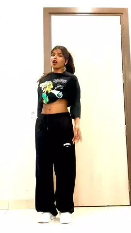 _trendingsong #_reels #_RajaiyaAeNanado  #_radhikaparshad #_shortvideo_explore #_profesionaldancer 