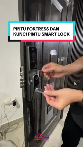 Cus guys di toko usaha jaya bangunan kotamobagu ready pintu fortress dan kunci pintu smart lock🤩🆙💯 #tokousahajayakotamobagu #masukberanda #fyp #fortress #kotamobagu 