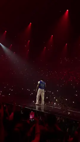 Shake that ass for Drake #drake #sza #sexyyred #sss4u #ovo #milan 