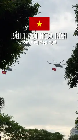 Bầu trời hoà bình hôm nay đẹp quá 🇻🇳🇻🇳#fyp #hanoi #vietnam #vietnamtoiyeu 