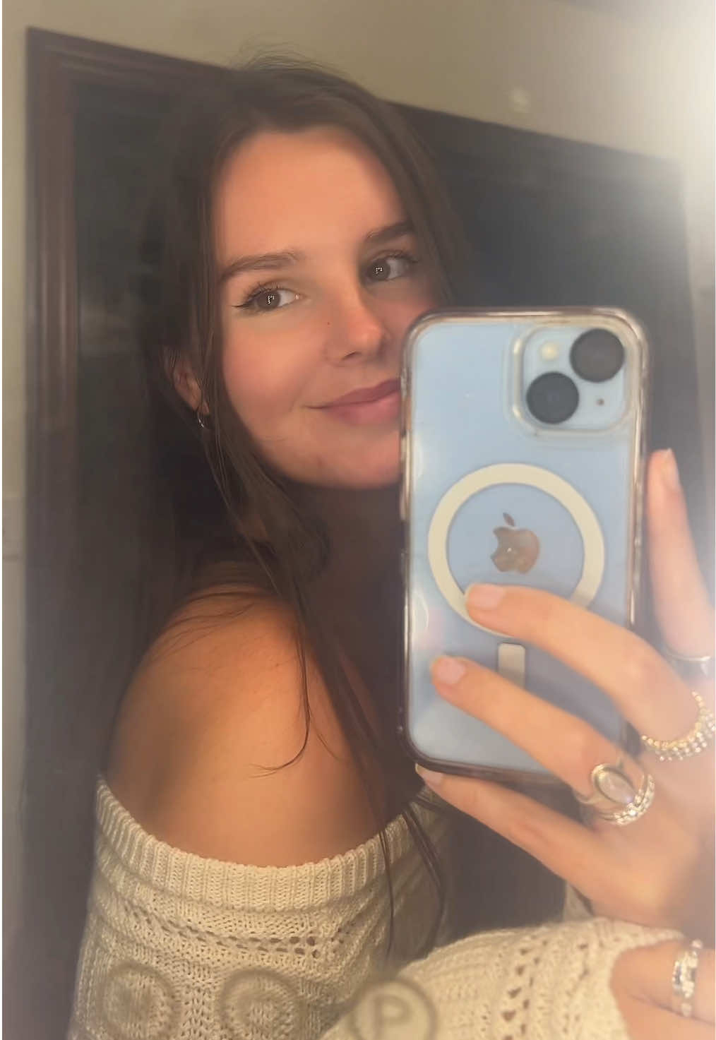 Hot girls still get acne at 26😙✌🏻 #grwm #weddingband #2026bride #engagementring 