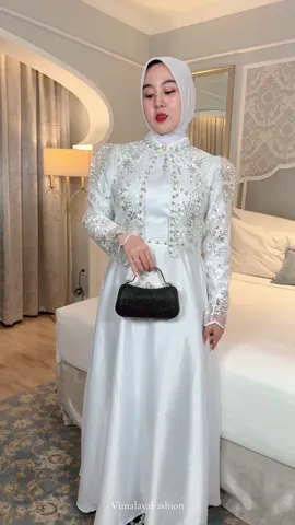Promo minggu ini! Dapatkan gamis elegan dengan harga spesial. Langsung Chekout sekarang😍🥰‼️#gamisputih #gamiselegant #gamispremium #gamis #gamismewah 